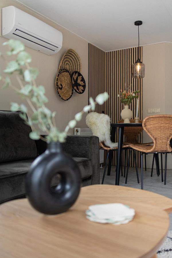 Bosrijk Chalet - Hottub - Veluwe بوتِنْ المظهر الخارجي الصورة